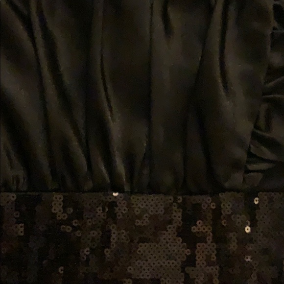 Short formal dress - Picture 5 of 6